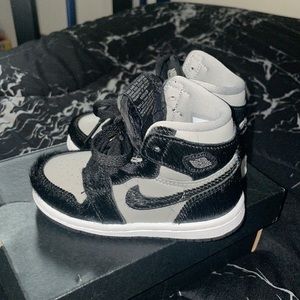 Toddler Air Jordan 1 High "Twist 2.0" sneakers